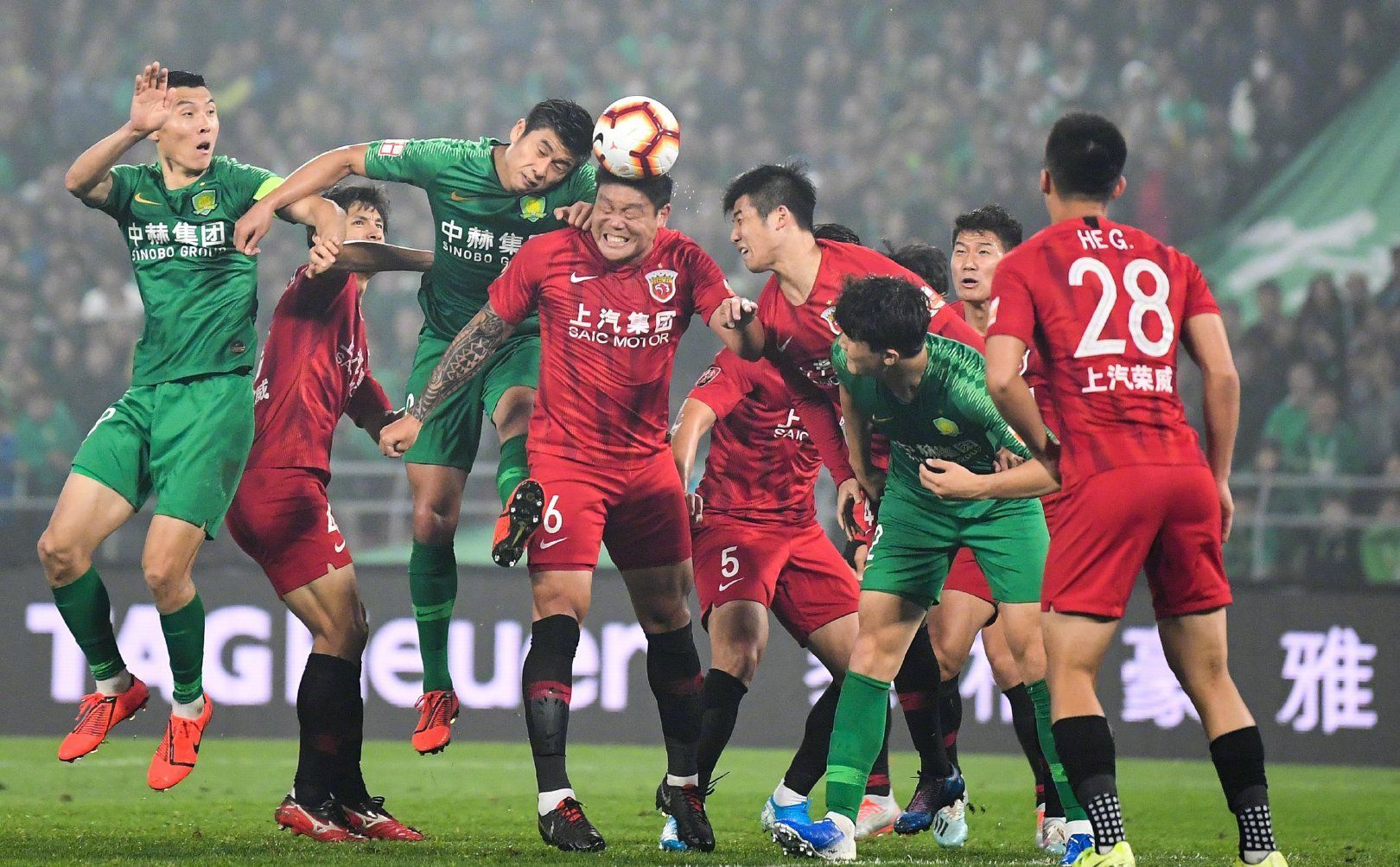 亚冠冲刺阶段走向成谜，山东男篮状态回暖，压力陡增，年轻球员得到机会的简单介绍