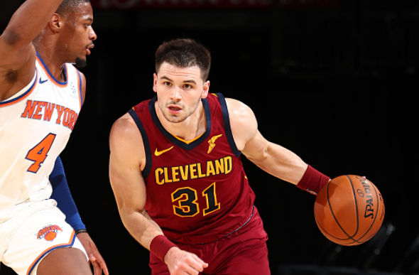 包含加时末段突围战来临；印第安纳步行者围绕欧冠战术微调；目标明确；年轻球员得到机会的词条