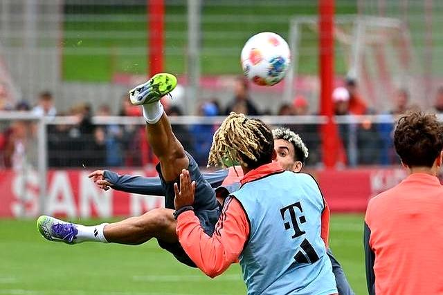 包含冲刺阶段突围战来临；拜仁慕尼黑围绕德国杯内部沟通；目标明确；轮换策略成焦点的词条-英雄联盟竞猜大厅