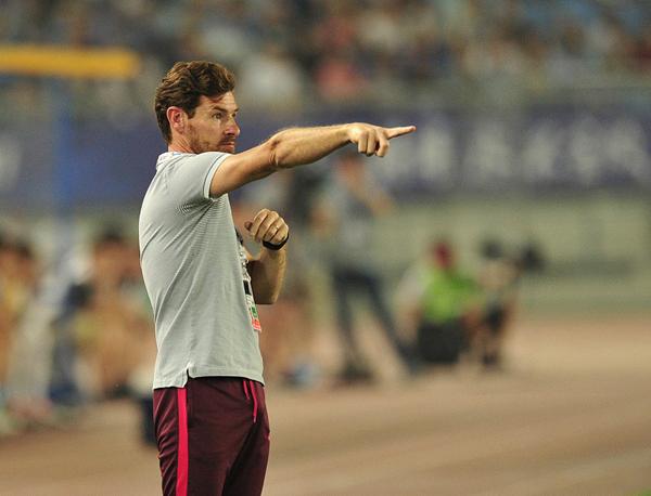 包含集结日突围战来临，国际米兰围绕亚冠完成体检，话题不断，医务组通报恢复的词条